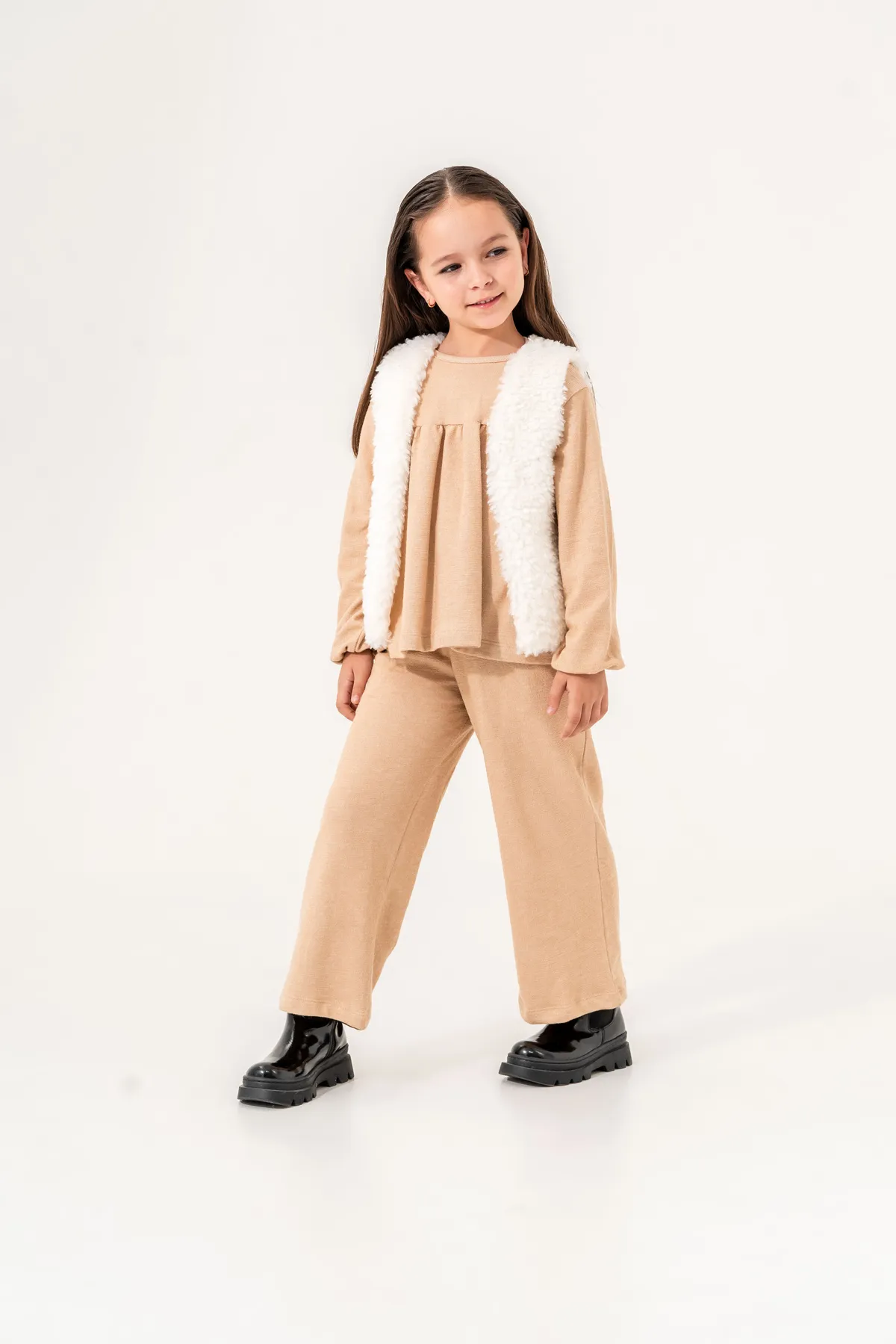 Girls' Two-Piece Set with Plush Ecru Vest and Brown Top & Bottom