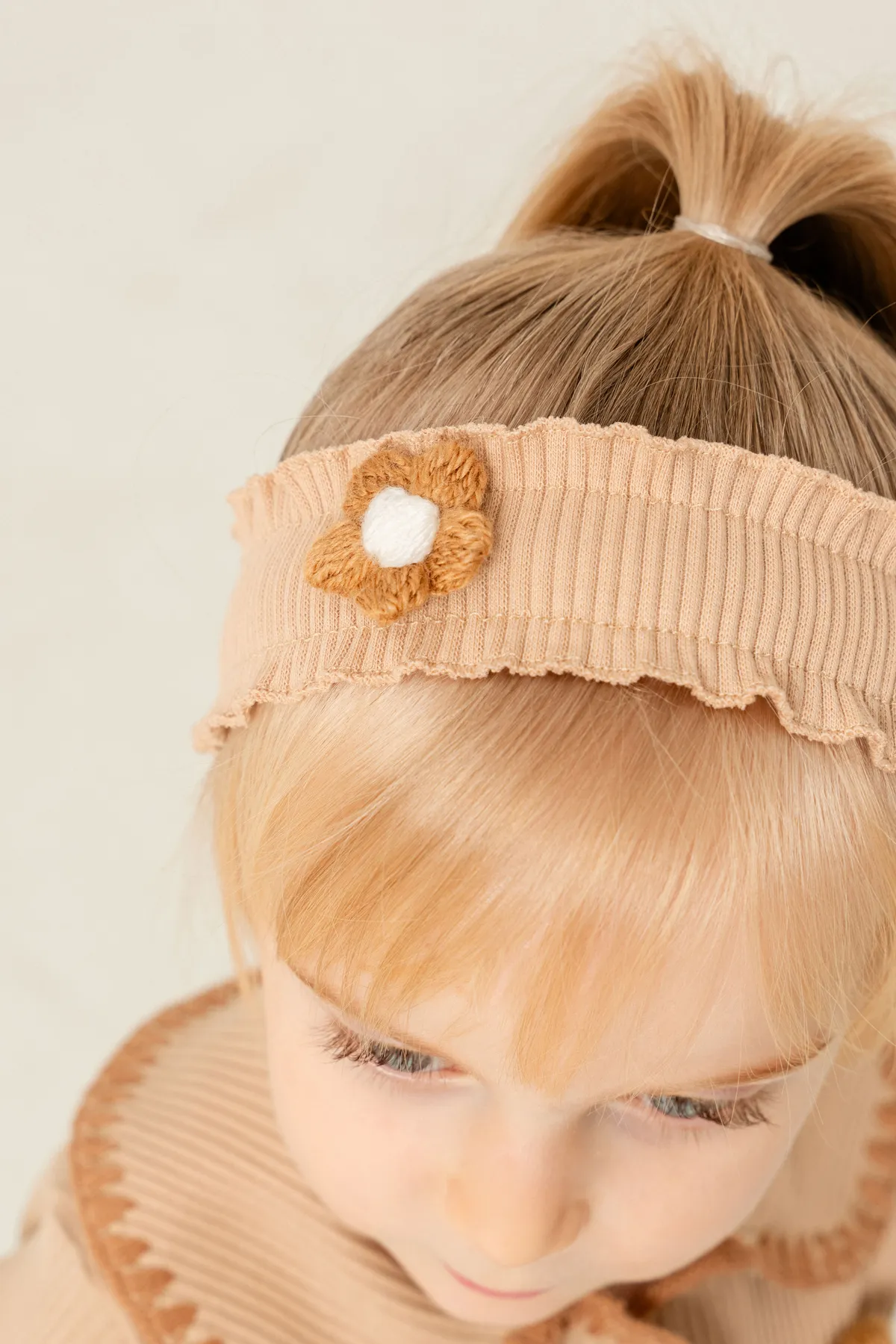 Girls' Ribbed Seasonal Top & Bottom Set with Floral Details and Complimentary Bandana