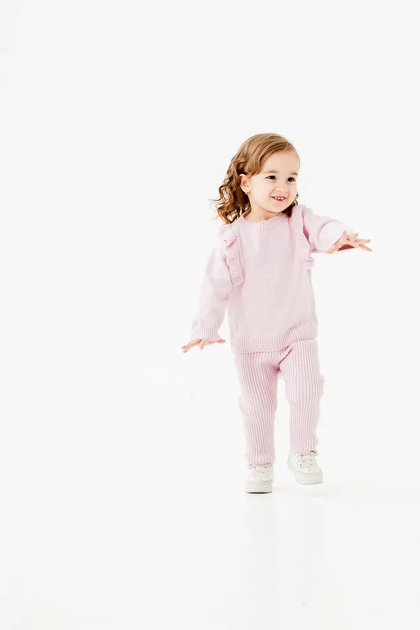 Girls' Pink Ribbed Knit Two-Piece Set with Ruffled Sleeves
